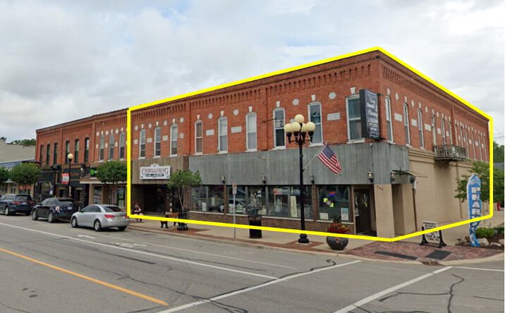 Pictures of Mixed Use, Retail property located at 202 W Broad St, Chesaning, MI 48616 for sales - image #1