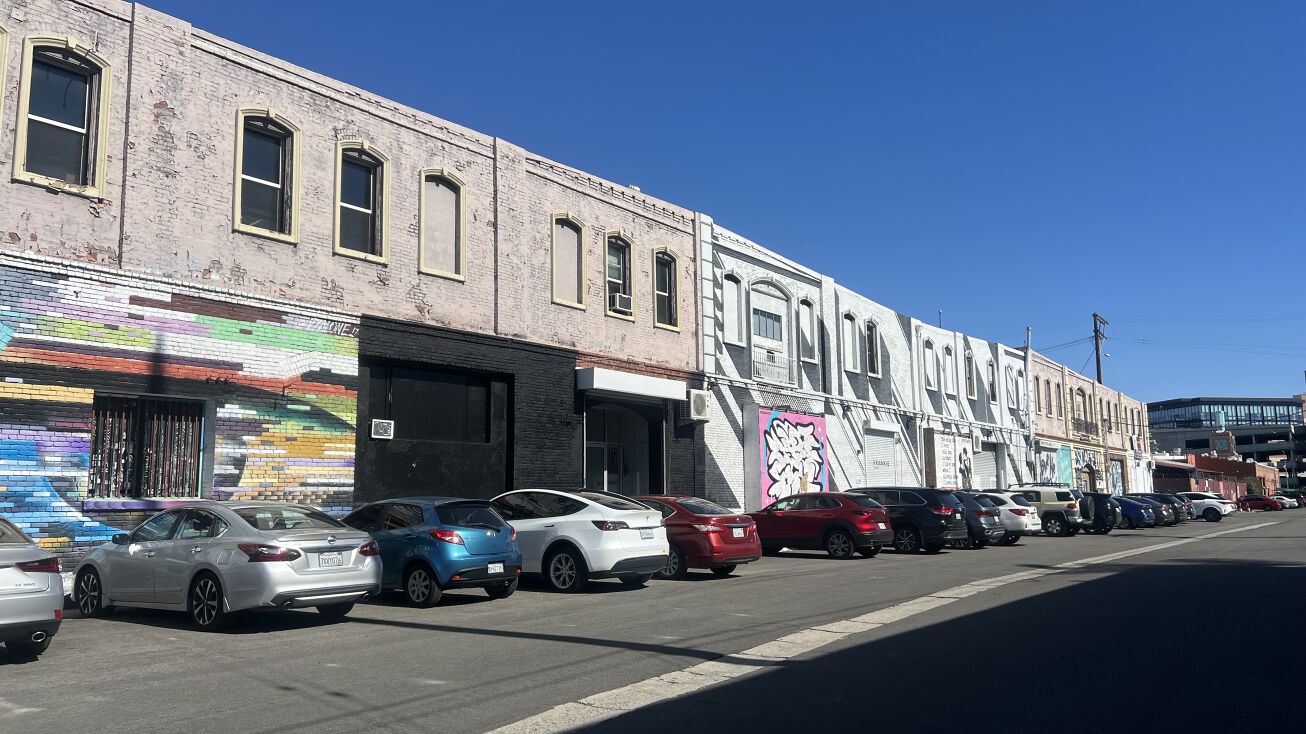 459 Colyton St, Los Angeles, CA 90013