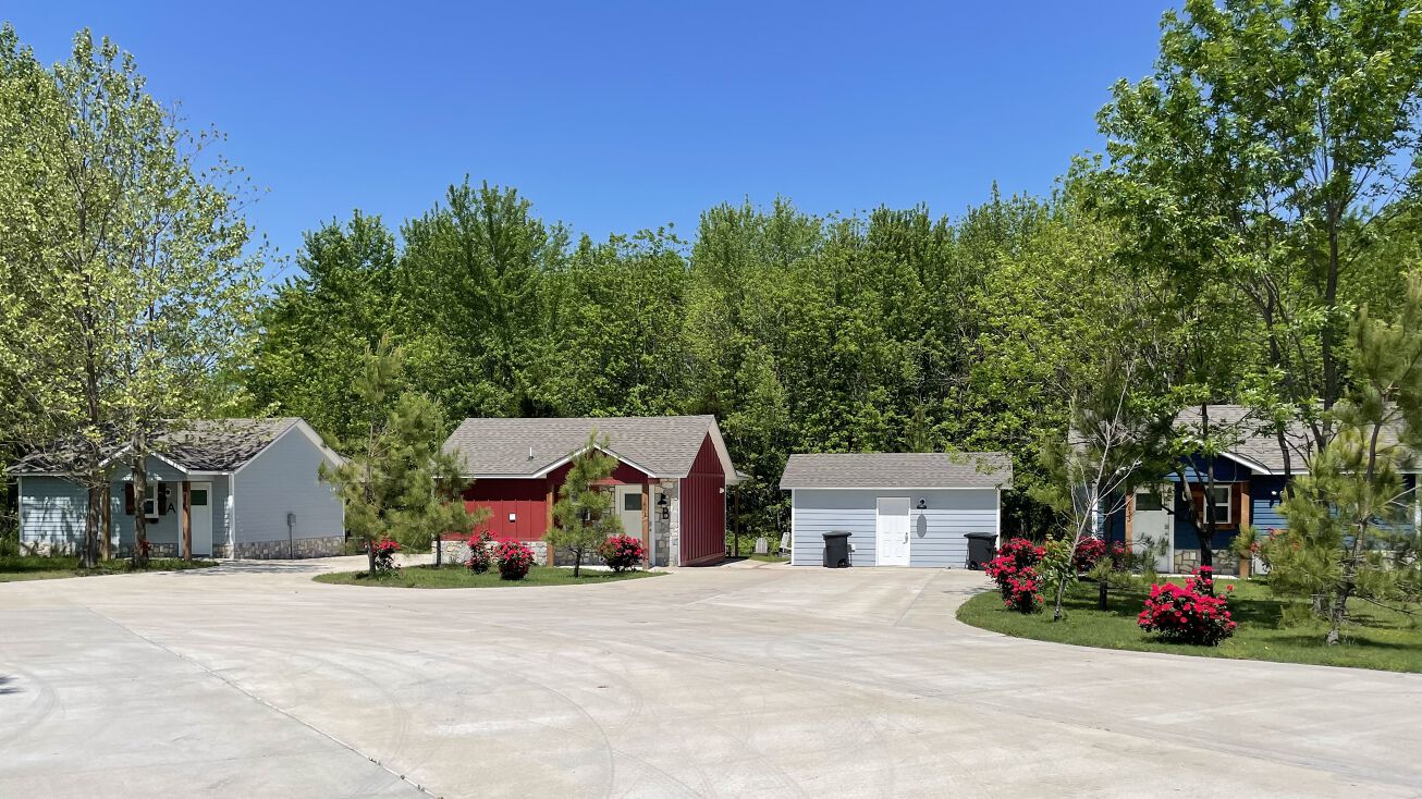 1857 Baycrest Ave, Grove, OK 74344