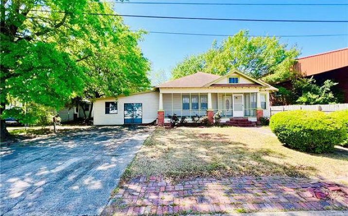 1206 WARREN Street, Winnsboro, LA 71295 | Crexi.com