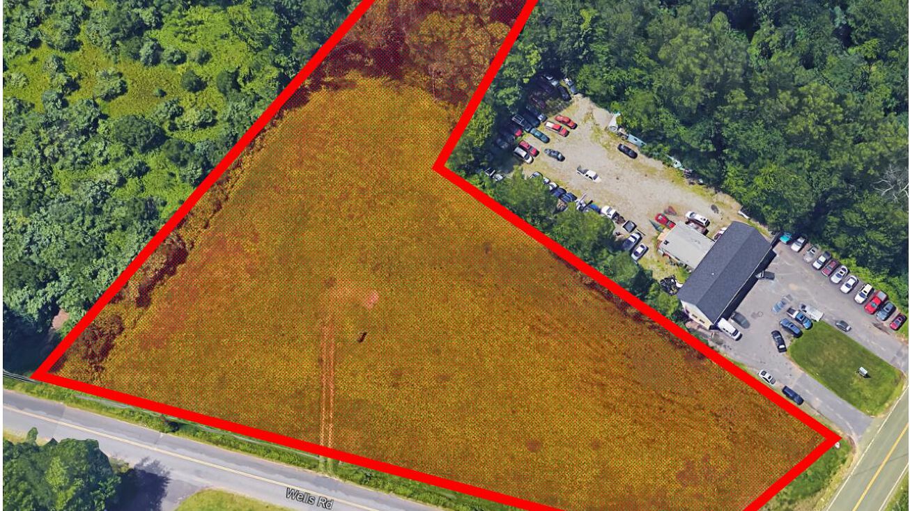 Pictures of Land property located at 4 Wells Rd, East Windsor, CT 06016 for sales - image #1