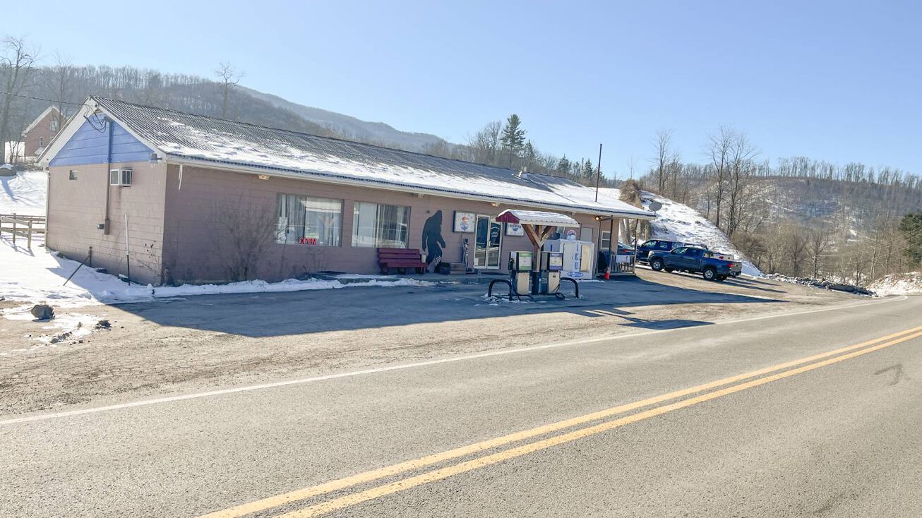 4016 Appalachian HWY, Dryfork, WV 26263