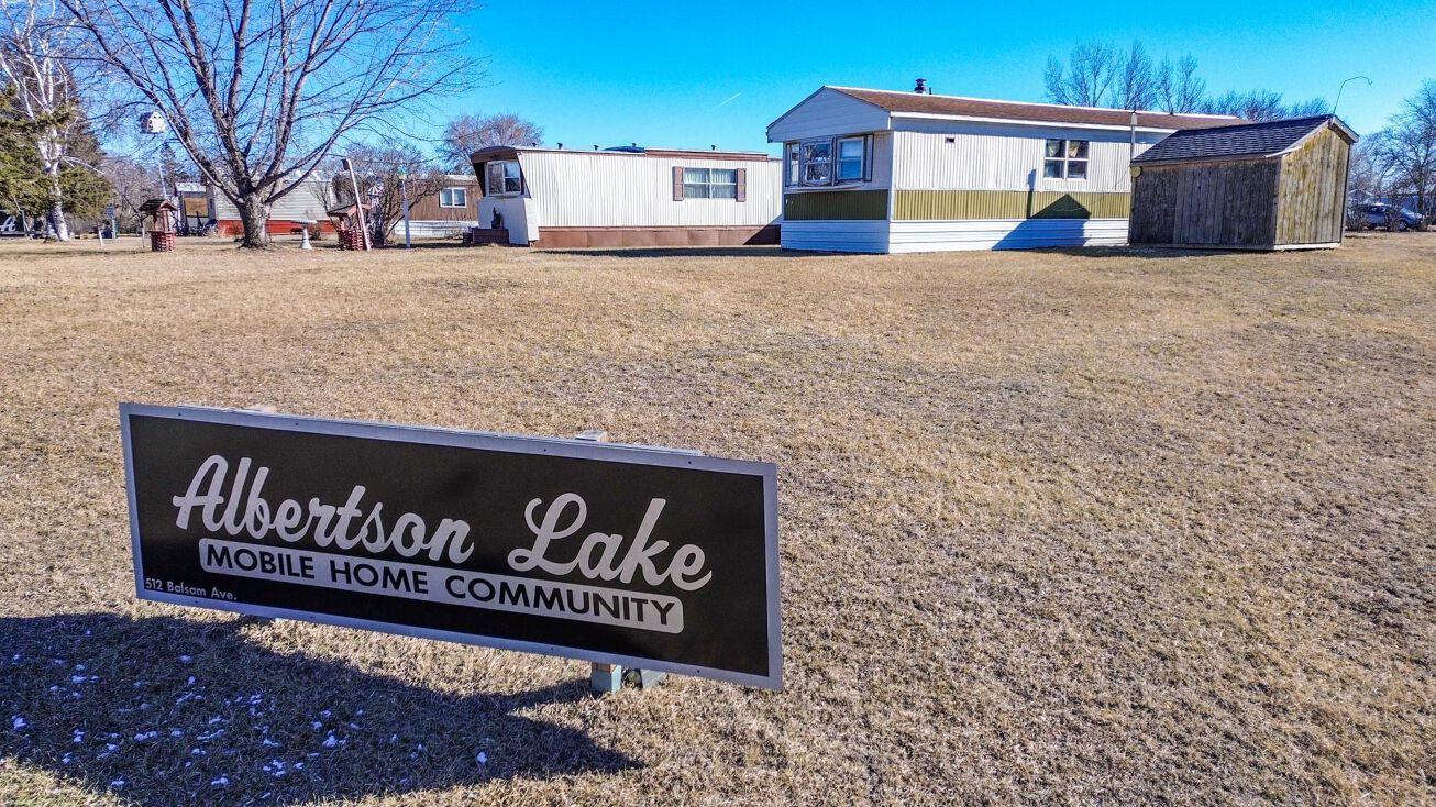 512 Balsam Ave, Frazee, MN 56544