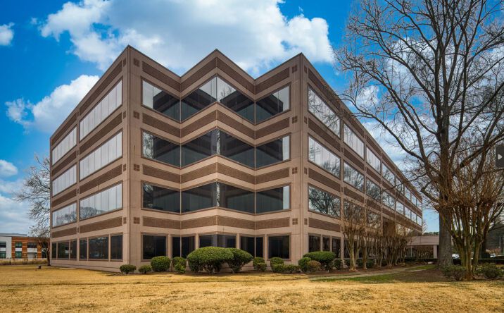 Pictures of Office property located at 240 Corporate Blvd, Norfolk, VA 23502 for sales - image #1