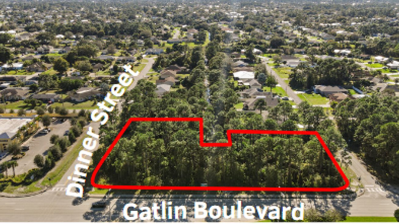 1094 SW Gatlin Blvd, Port St. Lucie, FL 34953