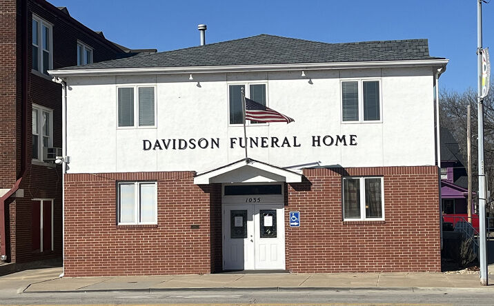Pictures of Industrial, Mixed Use, Office property located at 1035 N Kansas Ave, Topeka, KS 66608 for comps - image #1