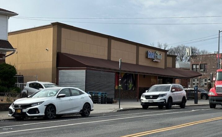 Pictures of Retail property located at 2407-2411 150th St, Queens, NY 11357 for sales - image #1