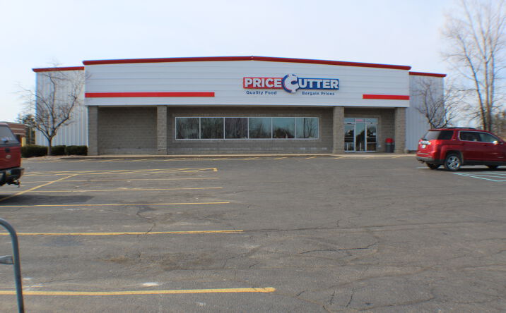 Pictures of Retail property located at 14301 White Creek Ave NE, Cedar Springs, MI 49319 for sales - image #1