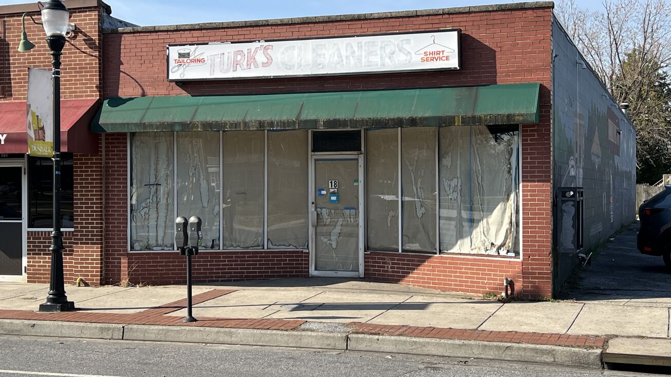 18 N Dundalk Ave, Dundalk, MD 21222