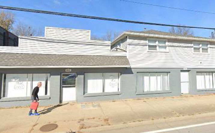 Pictures of Retail property located at 4406 Cane Run Rd, Louisville, KY 40216 for sales - image #1