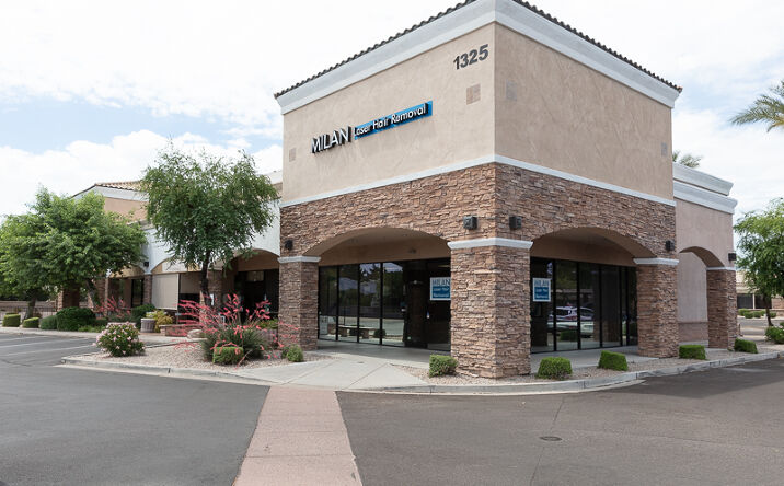 Pictures of Retail property located at 1325 N Greenfield Rd, Mesa, AZ 85205 for sales - image #1