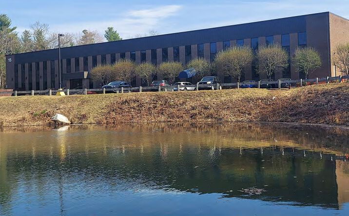 Pictures of Industrial property located at 15 Hudson Park Dr, Hudson, NH 03051 for sales - image #1