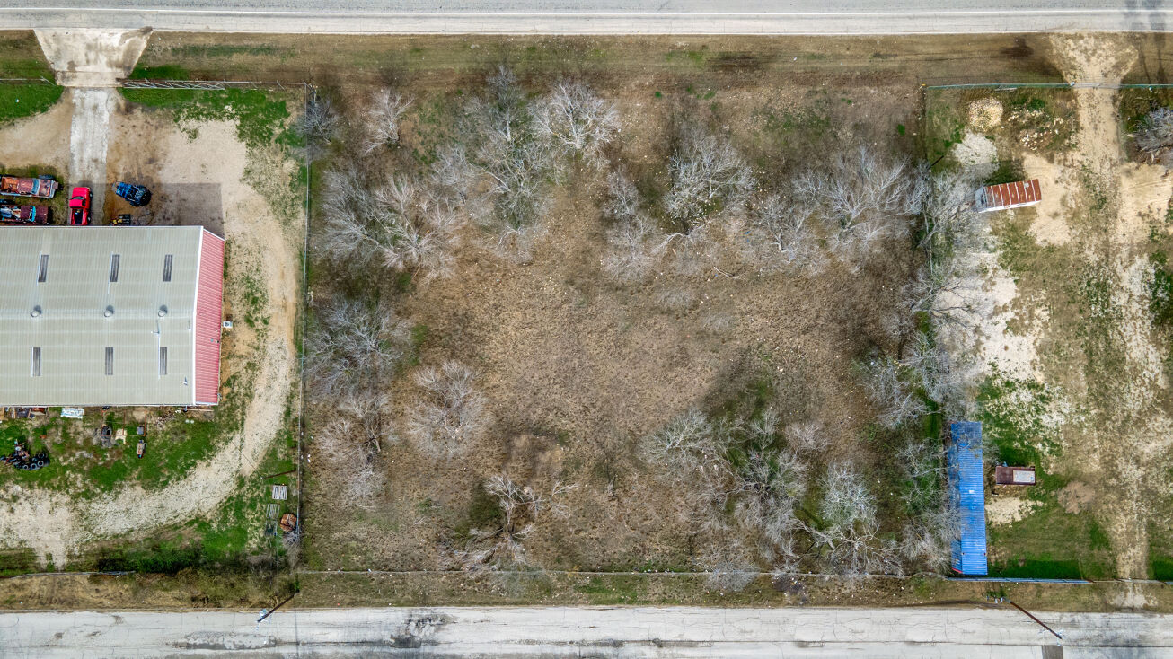 1700 E Chavaneaux Rd, San Antonio, TX 78214