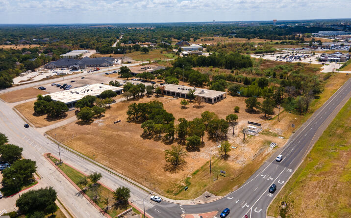 Pictures of Land property located at 3005 Earl Rudder Fwy, College Station, TX 77845 for sales - image #1