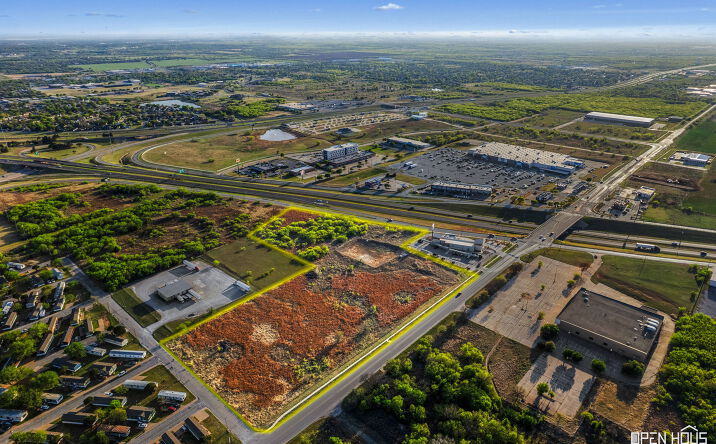 Pictures of Land property located at 2221 Airport Dr, Wichita Falls, TX 76306 for sales - image #1