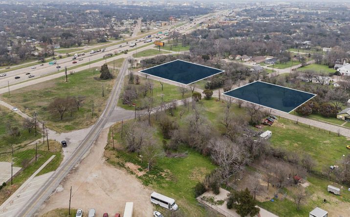 Pictures of Land property located at 0.80 - 1.7 +/- Acres on Circle Rd, Waco, TX 76706 for sales - image #1