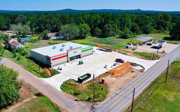 Pictures of Retail property located at 1559 3rd St, Gibsland, LA 71028 for sales - image #1