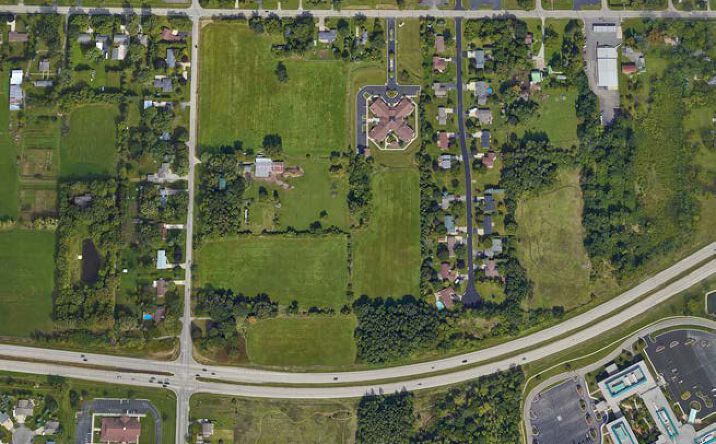 Pictures of Land property located at N Oakwood Rd & Highway 21, Oshkosh, WI 54901 for sales - image #1
