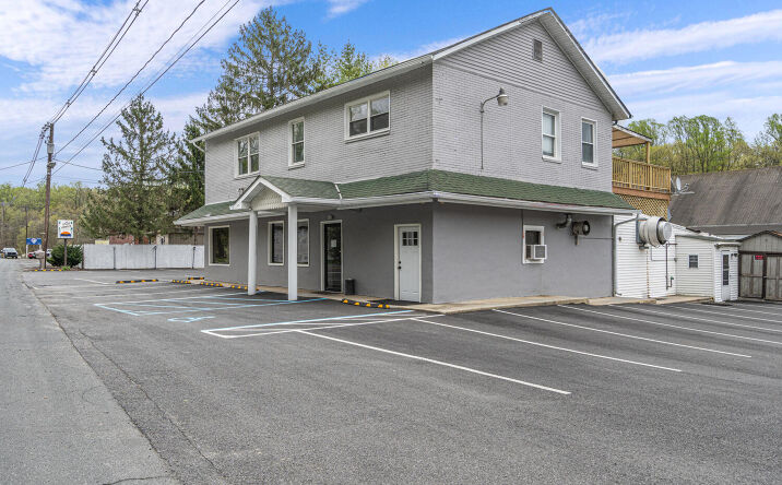 Pictures of Retail property located at 489 US Route 46, Liberty, NJ 07863 for sales - image #1