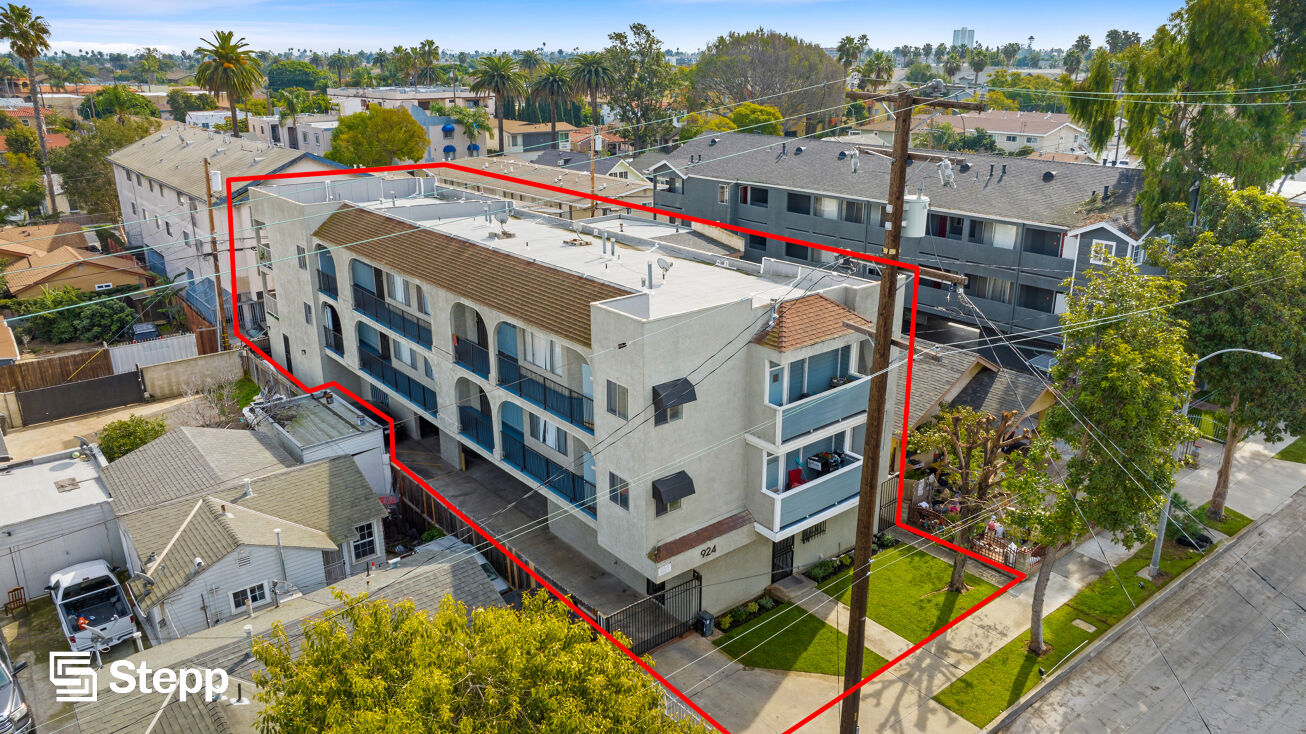 924 Gaviota Ave, Long Beach, CA 90813