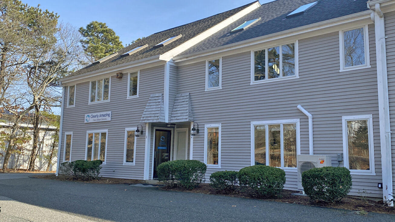 110 Breeds Hill Rd, Barnstable, MA 02601