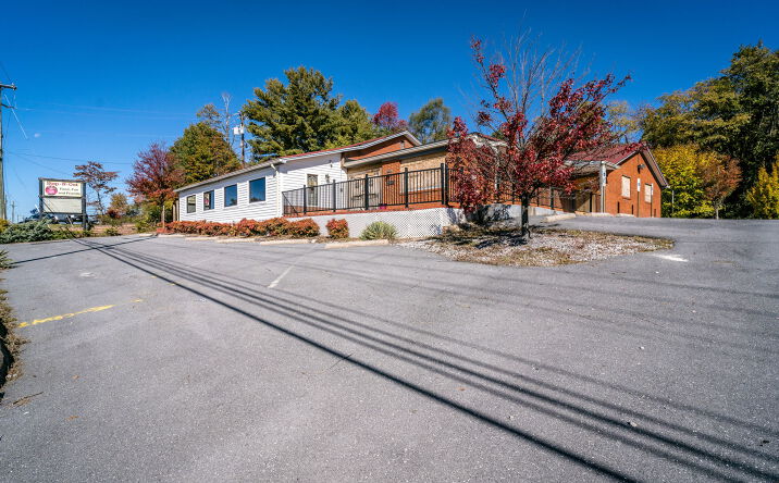 Pictures of Land, Retail property located at 2323 W Main St, Waynesboro, VA 22980 for sales - image #1