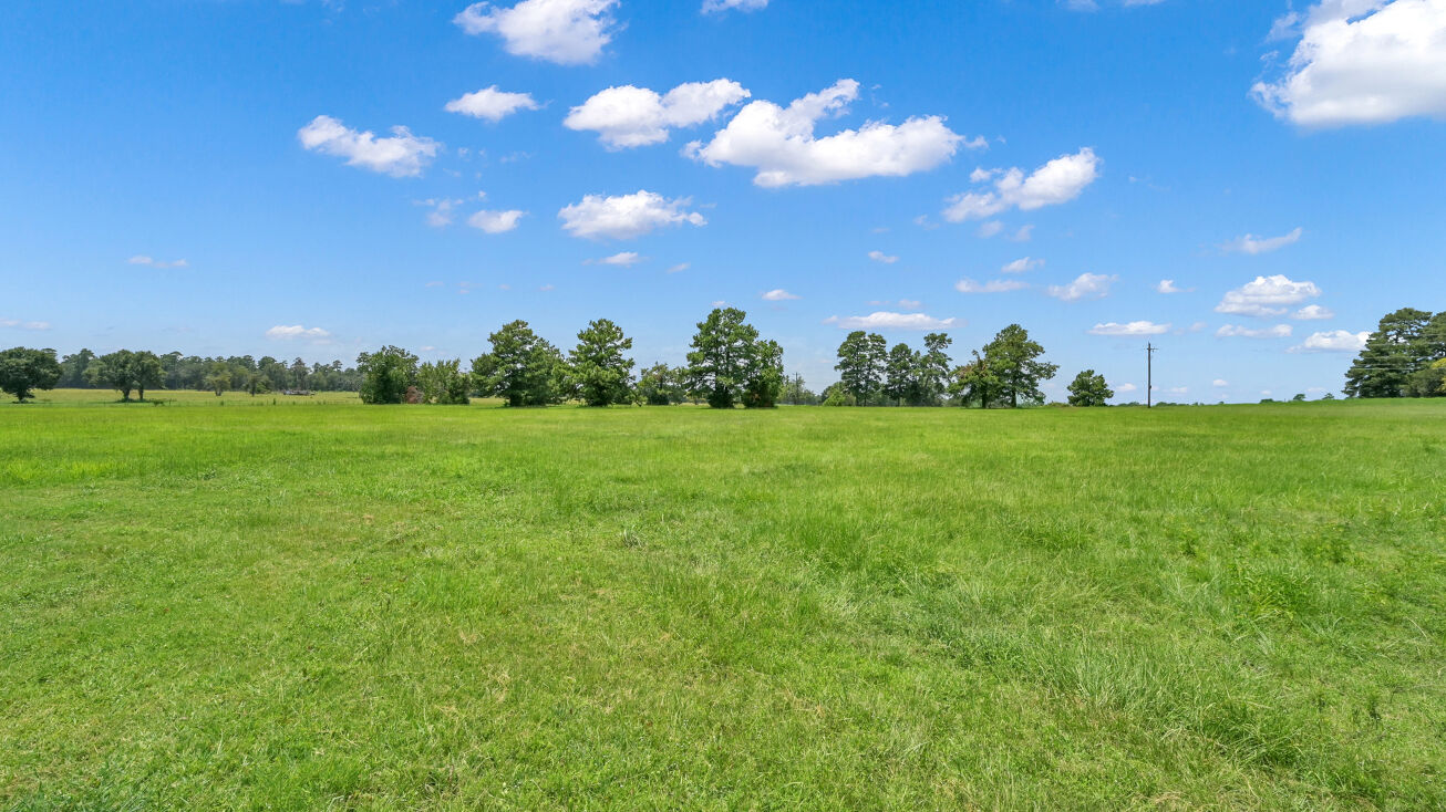 21627A FM 2854 Rd, Montgomery, TX 77316