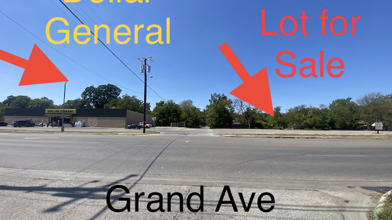 703 N Grand Ave, Gainesville, TX 76240