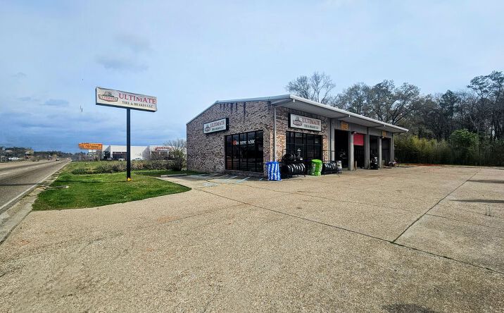 image of property at 1200 N MORRISON BLVD Hammond LA 70401-2235