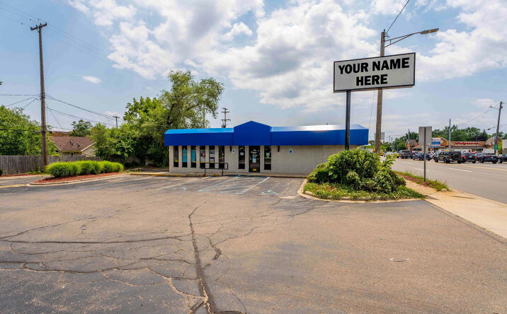 Pictures of Office, Retail property located at 22 N Telegraph, Pontiac, MI 48341 for sales - image #1