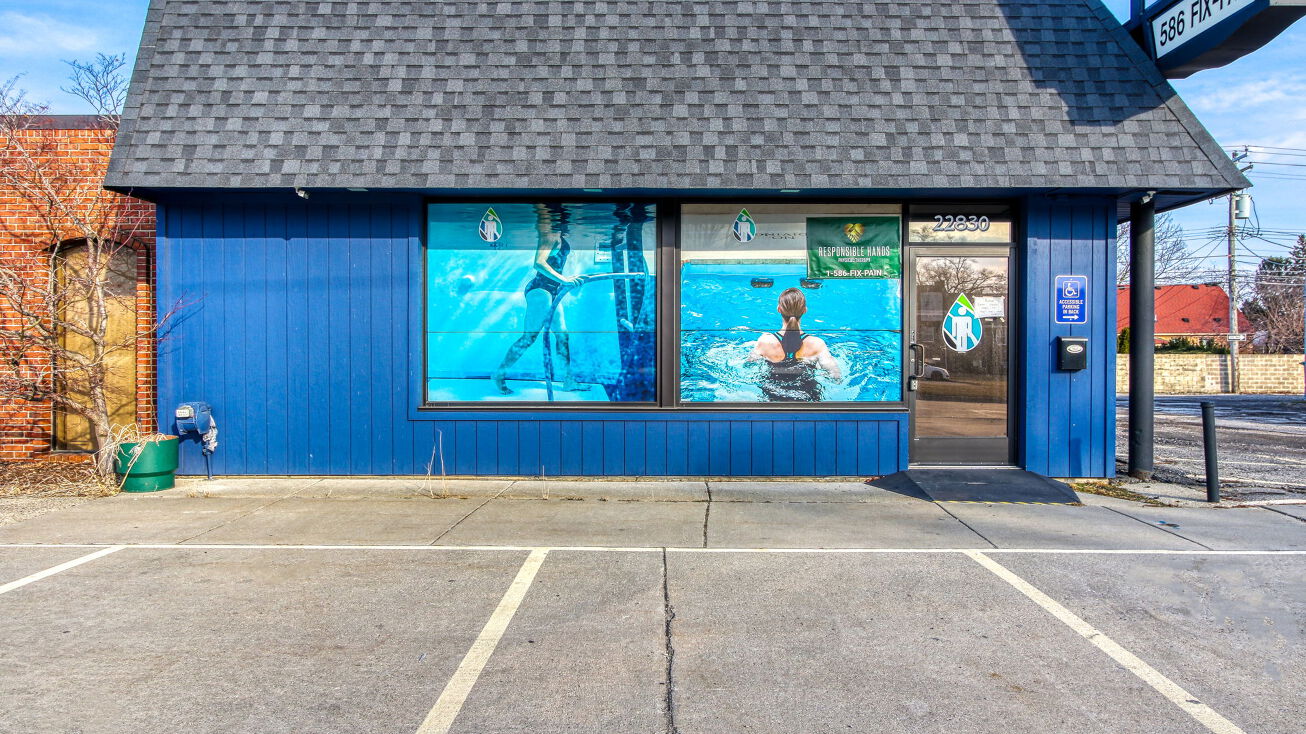 22830 Kelly Rd, Eastpointe, MI 48021