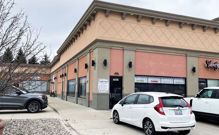 Pictures of Retail property located at 70941 Van Dyke Rd, Bruce Township, MI 48065 for sales - image #1