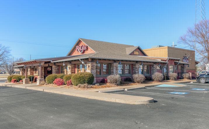 Pictures of Retail property located at 2915 E 24th St, Joplin, MO 64804 for sales - image #1