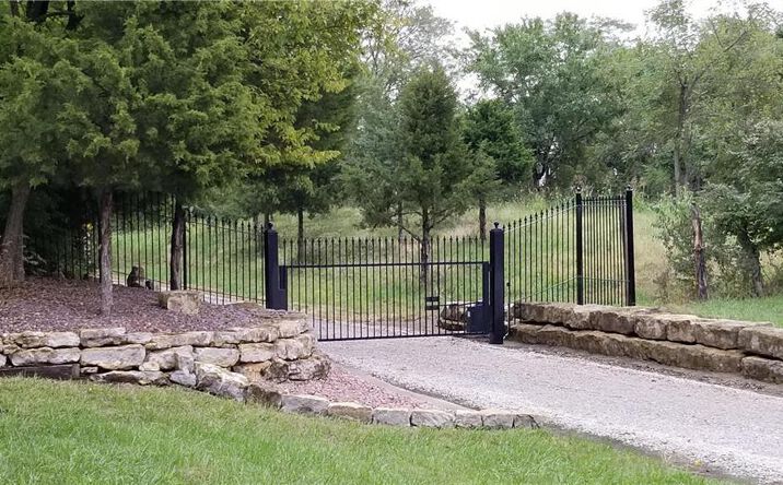 Pictures of Land property located at 9801-9901 Raytown Road, Kansas City, MO 64134 for sales - image #1