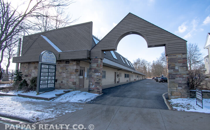 Pictures of Retail property located at 572 W Market St, Akron, OH 44303 for sales - image #1
