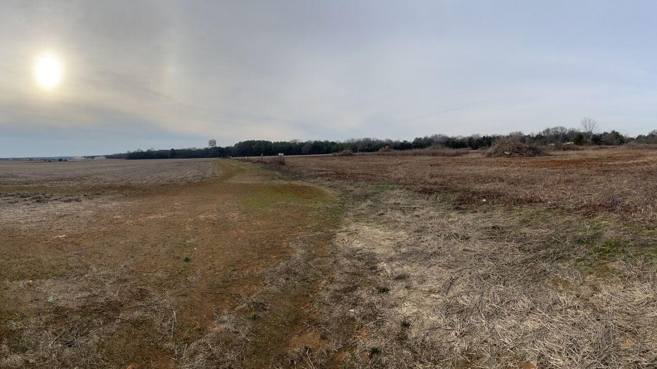 650 WC Handy Ave, Courtland, AL 35618