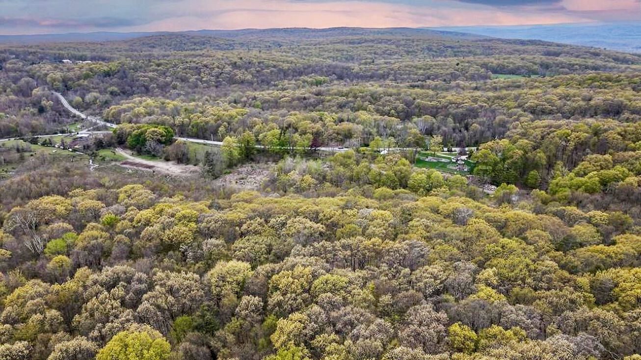 Pictures of Land, Note/Loan property located at 6MF7+Q47 Warwick, New York, USA, Warwick, NY 10990 for sales - image #1