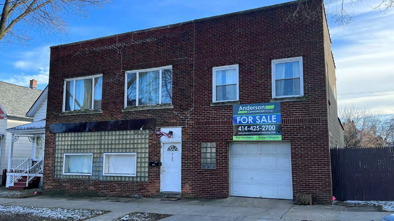 3643 E Barnard Ave, Cudahy, WI 53110