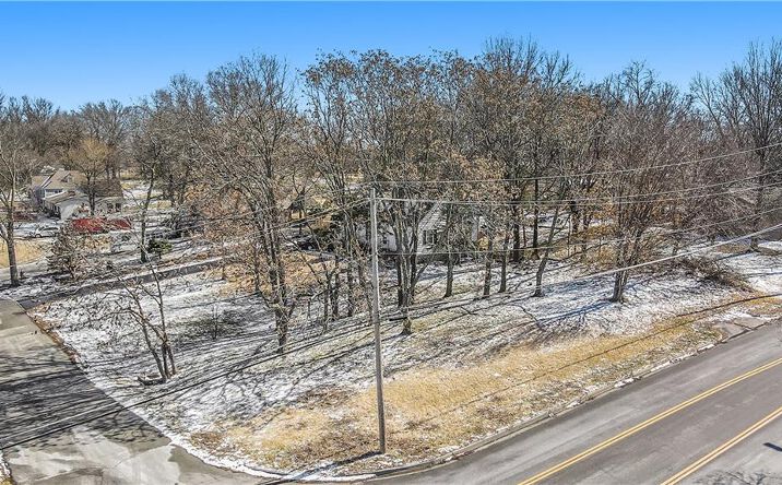 image of property at NW 83RD ST Kansas City MO 64118