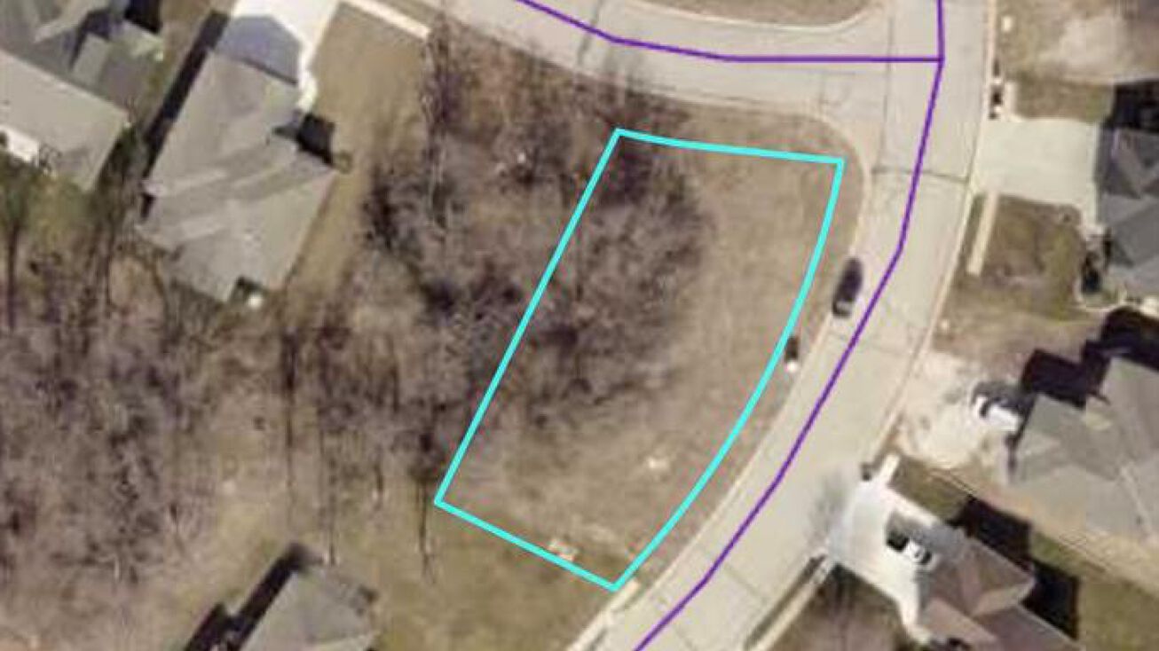 1019 S 12th Terrace, Louisburg, KS 66053