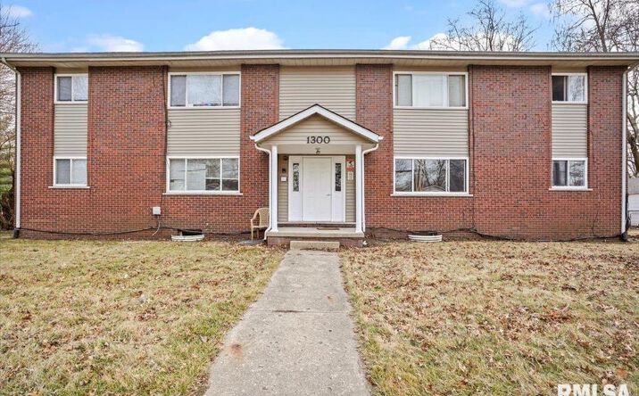 Pictures of Multifamily property located at 1300 N Grand Ave W, Springfield, IL 62702 for sales - image #1