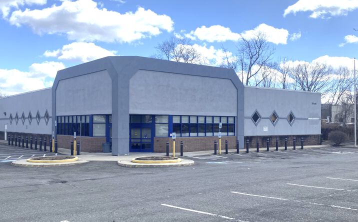 Pictures of Retail property located at 393 Windsor Hwy, New Windsor, NY 12553 for sales - image #1