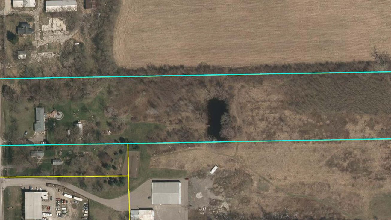 8715 Rawsonville Rd, Belleville, MI 48111