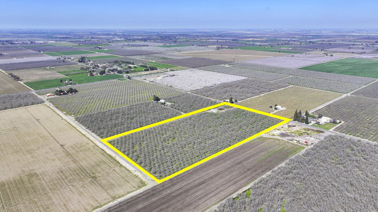 9316 Excelsior Ave, Hanford, CA 93230