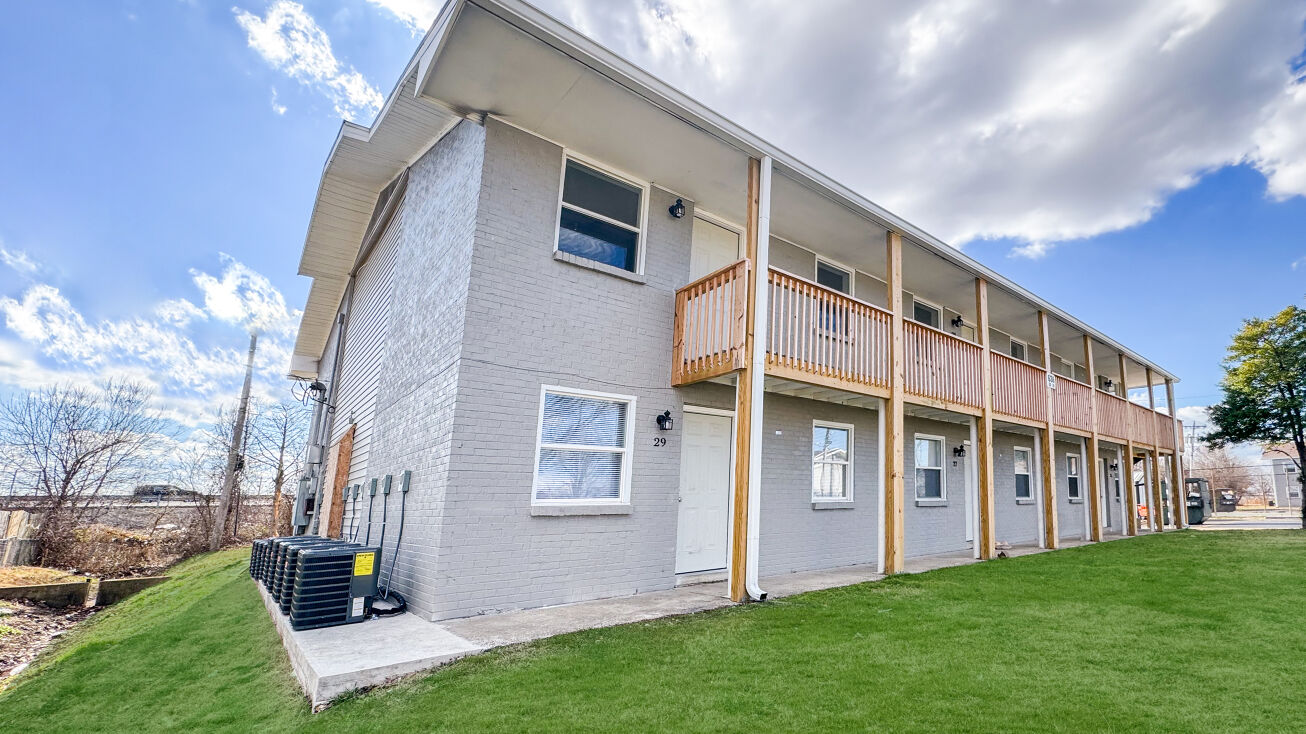 630 Chuck Gray Ct, Owensboro, KY 42303