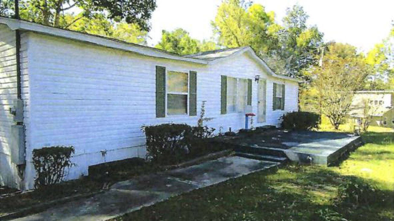 209 Lakeshore Dr N, Ivey, GA 31031