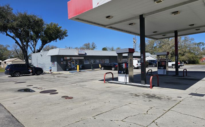 Pictures of Retail property located at 425 S Central Ave, Lakeland, FL 33815 for sales - image #1