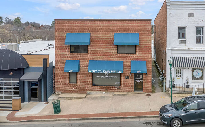 Pictures of Office property located at 143 W Main St, Georgetown, KY 40324 for comps - image #1