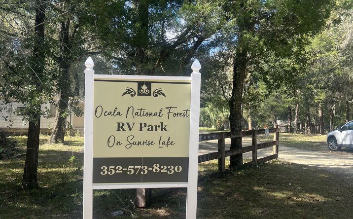Pictures of Multifamily property located at 5900 S Hwy 314 A, Ocklawaha, FL 32179 for sales - image #1