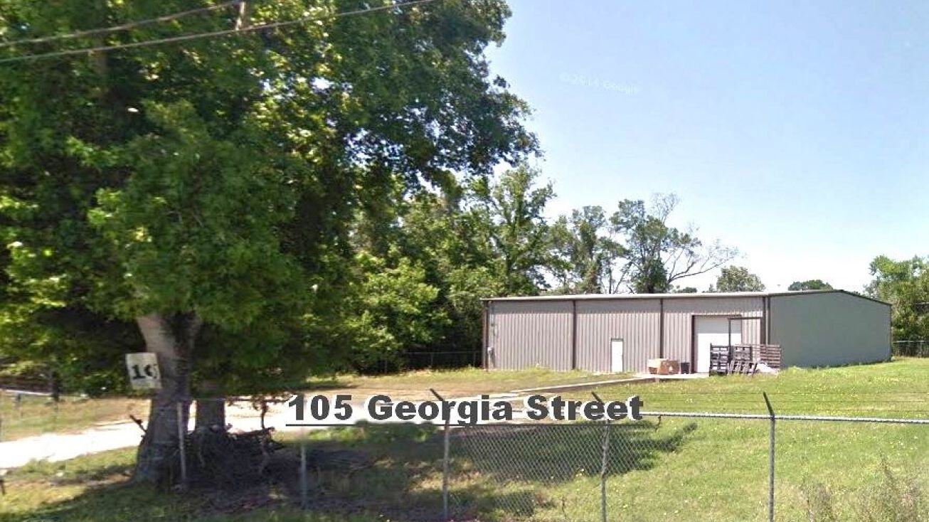 105 St, Liberty, TX 77575